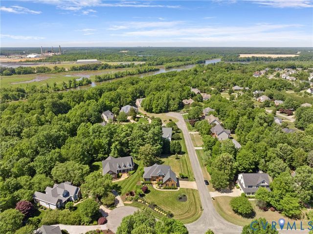 12600 Inverness Dr, Chester, VA 23836