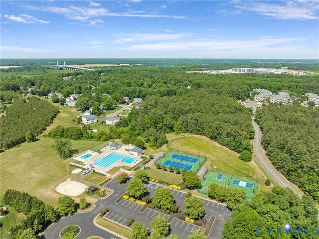 12600 Inverness Dr, Chester, VA 23836