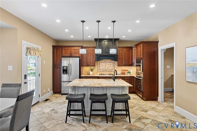 12600 Inverness Dr, Chester, VA 23836