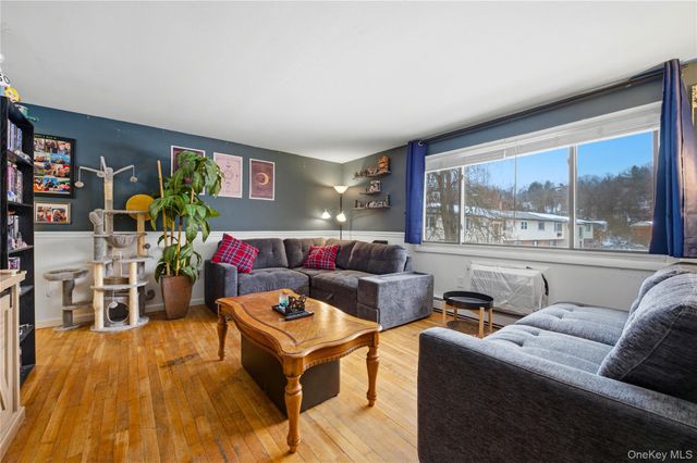 503 Parr Meadow Drive 5C, Newburgh, NY 12550