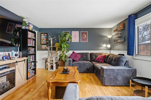 503 Parr Meadow Drive 5C, Newburgh, NY 12550