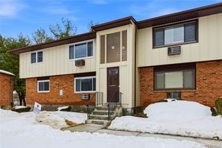 503 Parr Meadow Drive 5C, Newburgh, NY 12550