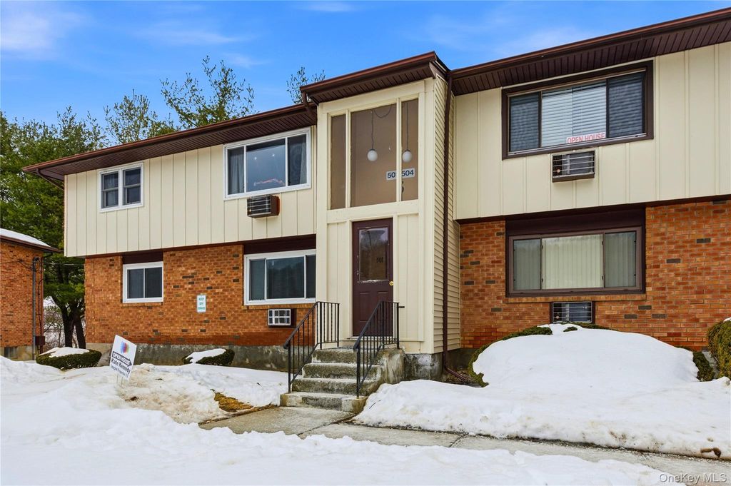 503 Parr Meadow Drive 5C, Newburgh, NY 12550