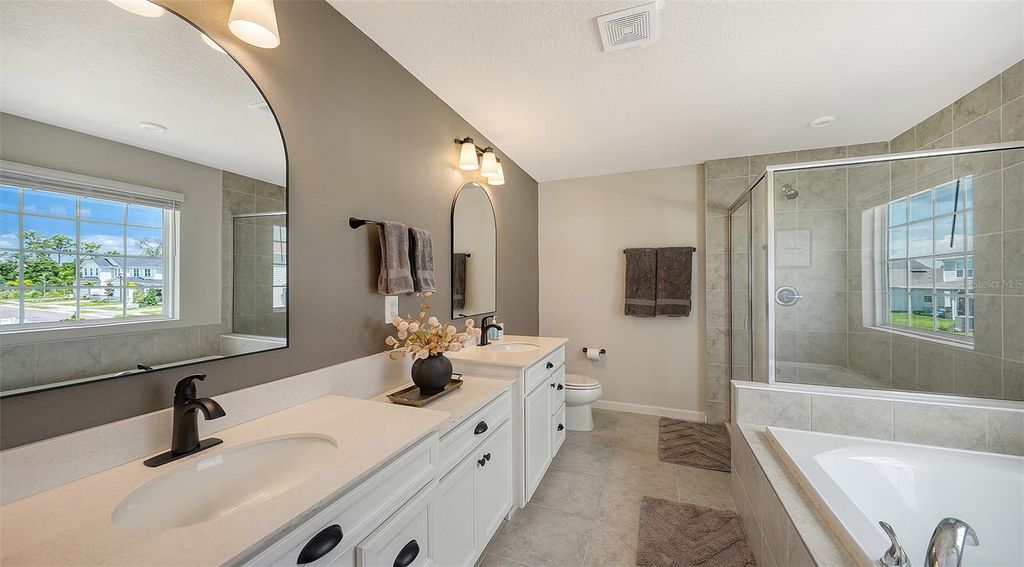 Image 32 of property listing at 4507 ARDEN WAY, Bradenton, FL 34211