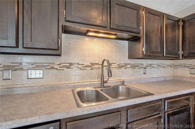 3672 Highgate Drive, Hope Mills, NC 28348