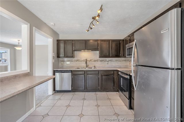 3672 Highgate Drive, Hope Mills, NC 28348