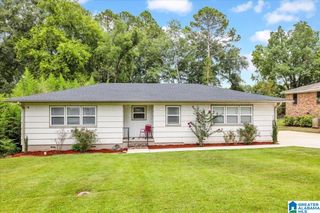 2033 30TH AVENUE N, Bessemer, AL 35023