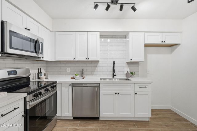 3513 W GALVESTON Street, Chandler, AZ 85226