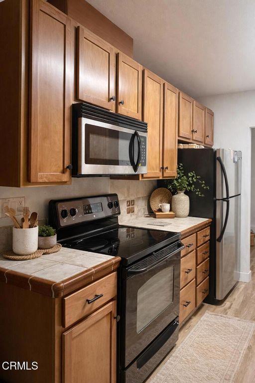 Image 5 of property listing at 3700 Dean Drive 101, Ventura, CA 93003