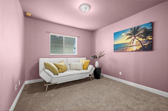 221 NE 14th TER, Cape Coral, FL 33909