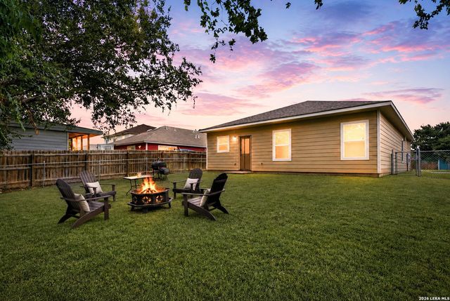 427 PRECIOUS DR, San Antonio, TX 78237
