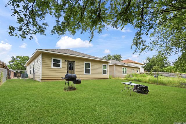 427 PRECIOUS DR, San Antonio, TX 78237