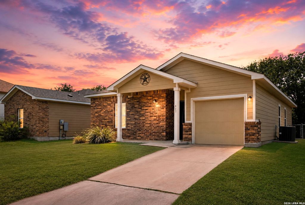427 PRECIOUS DR, San Antonio, TX 78237