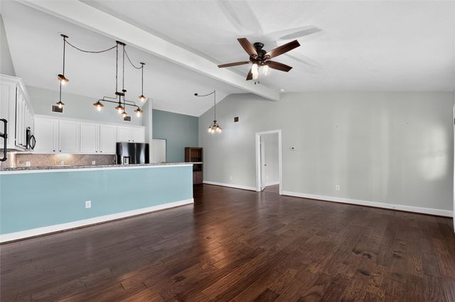 4228 Scenic Drive, Dickinson, TX 77539