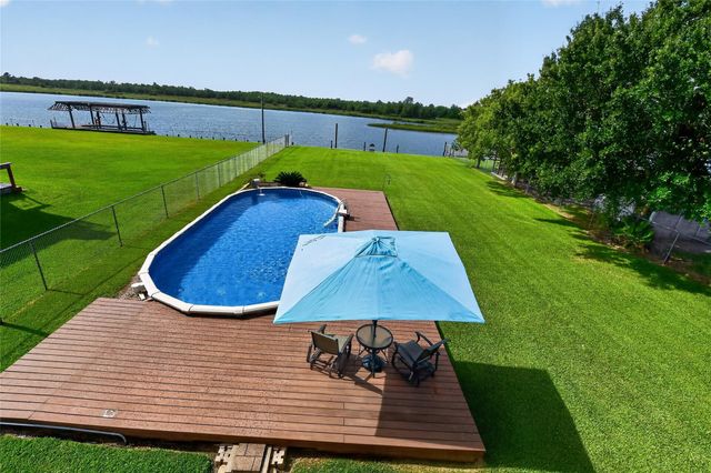 4228 Scenic Drive, Dickinson, TX 77539