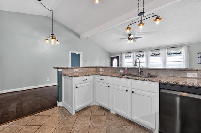 4228 Scenic Drive, Dickinson, TX 77539