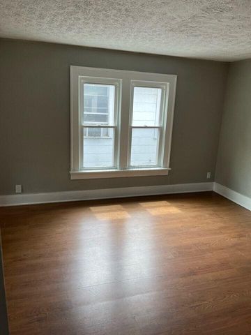 104-106 N Hague Avenue, Columbus, OH 43204