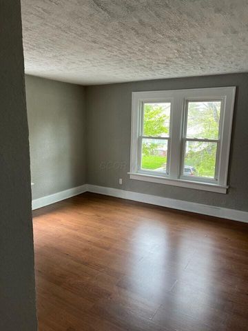 104-106 N Hague Avenue, Columbus, OH 43204