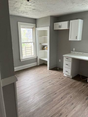 104-106 N Hague Avenue, Columbus, OH 43204