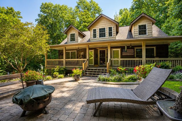 3803 Westwood Dr, Sevierville, TN 37862