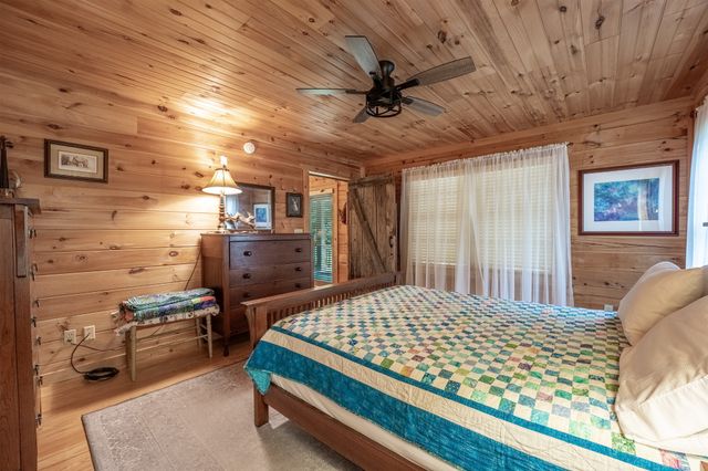 3803 Westwood Dr, Sevierville, TN 37862