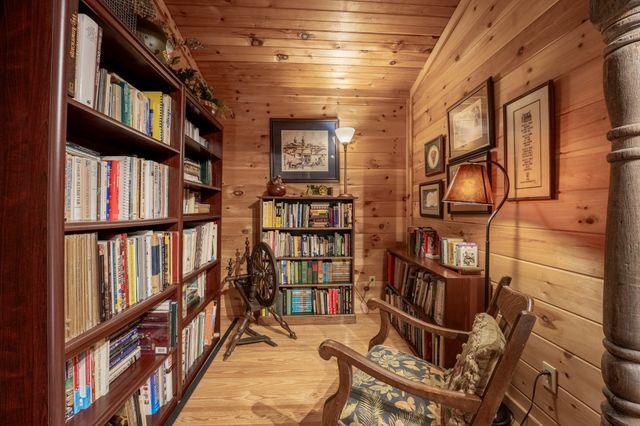 3803 Westwood Dr, Sevierville, TN 37862