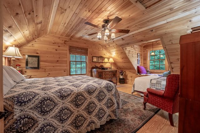3803 Westwood Dr, Sevierville, TN 37862