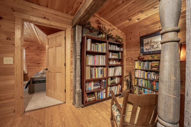 3803 Westwood Dr, Sevierville, TN 37862