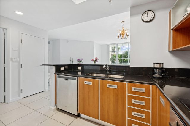 410 Evernia Street 414, West Palm Beach, FL 33401