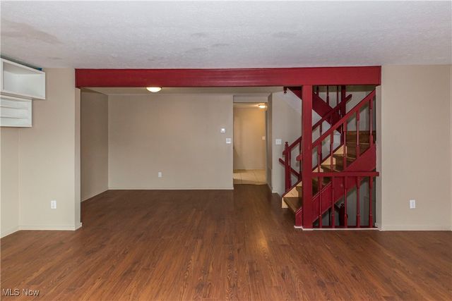 147 Quaker Ridge Drive, Akron, OH 44313