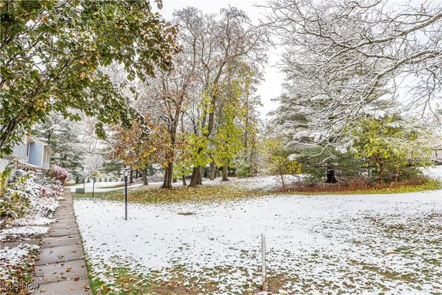 147 Quaker Ridge Drive, Akron, OH 44313