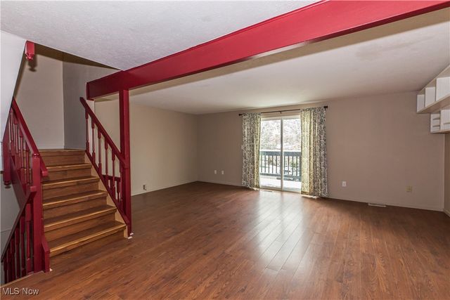 147 Quaker Ridge Drive, Akron, OH 44313