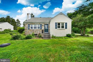 3025 STRASBURG RD, Coatesville, PA 19320