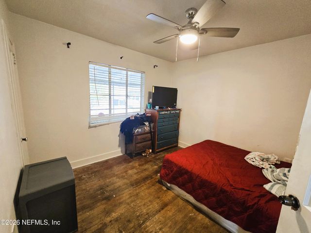 1893 E Road, Jacksonville, FL 32216