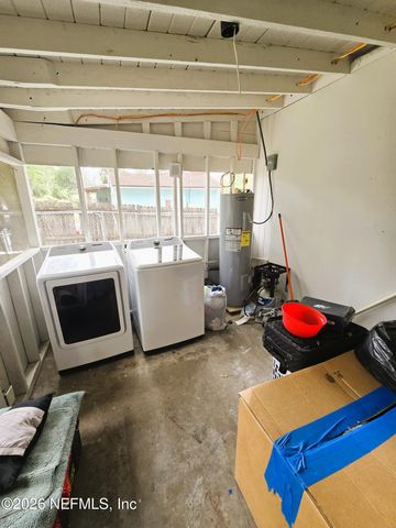 1893 E Road, Jacksonville, FL 32216