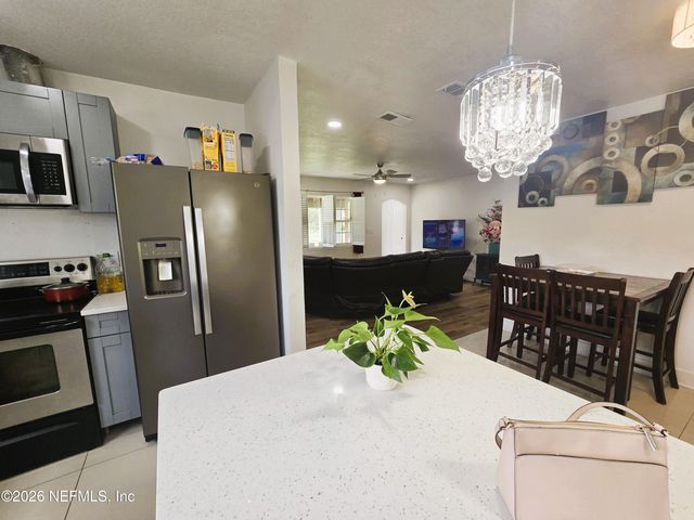 1893 E Road, Jacksonville, FL 32216