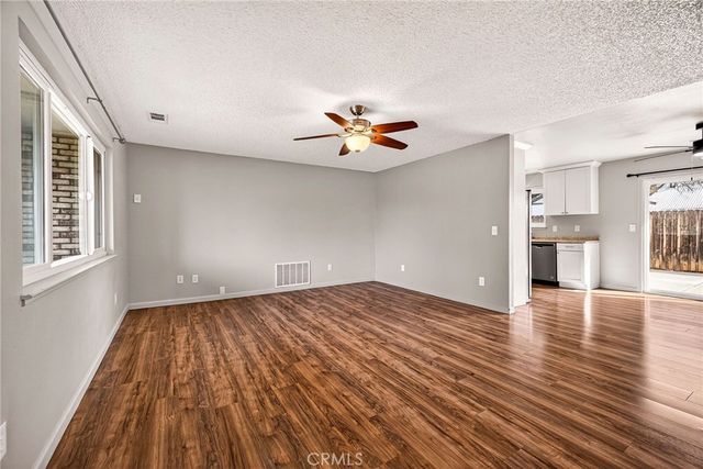 25304 Josephine Street, Los Molinos, CA 96055