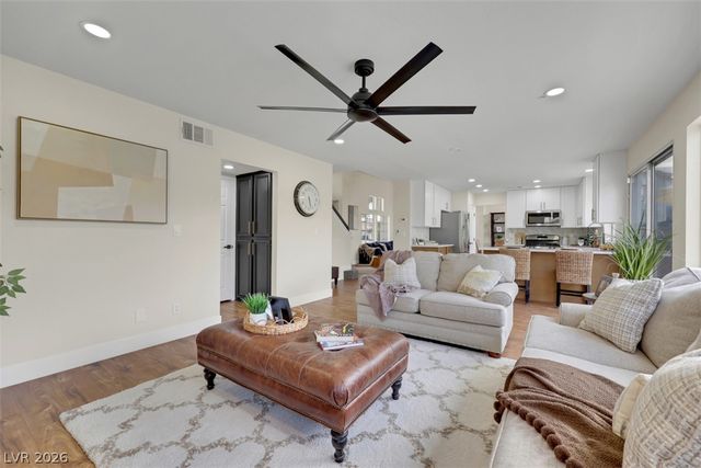 3800 Dauntless Drive, North Las Vegas, NV 89031