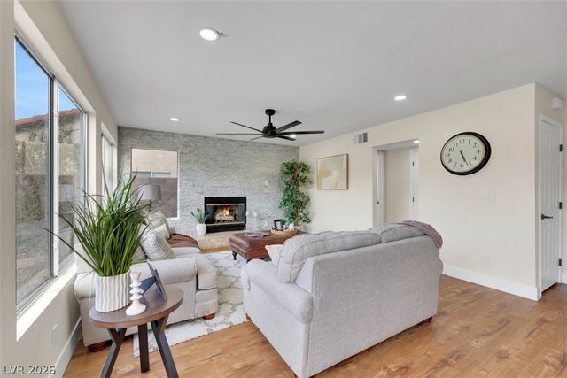 3800 Dauntless Drive, North Las Vegas, NV 89031