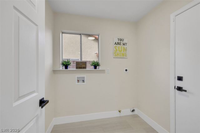 3800 Dauntless Drive, North Las Vegas, NV 89031