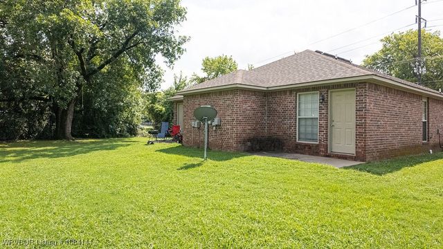 5017 S 28th Street, Fort Smith, AR 72901