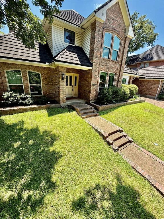 2004 Misty Creek Drive, Arlington, TX 76017