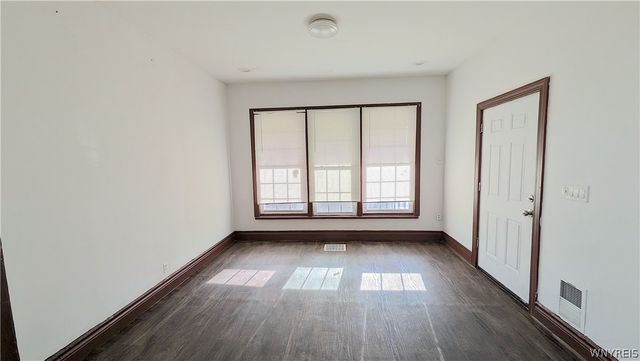 26 Madison Street Lower, Buffalo, NY 14210
