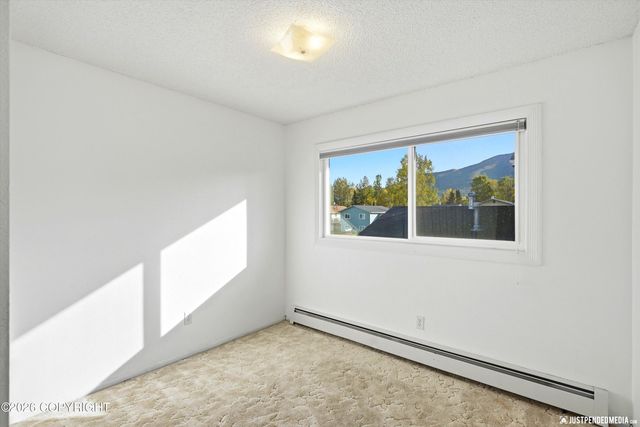 8420 Little Dipper Avenue, Anchorage, AK 99504