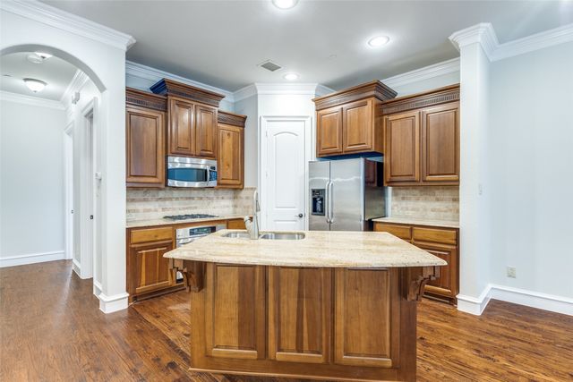 7912 Bishop Road, Plano, TX 75024