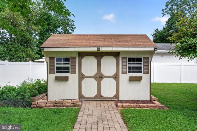 108 COPPERFIELD DR, Woodbury, NJ 08096