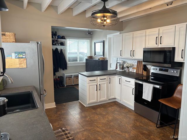 447 Kearsarge Street, Laurium, MI 49913