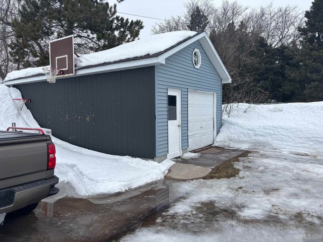 447 Kearsarge Street, Laurium, MI 49913