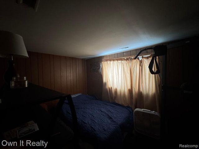 12920 E Canfield Street, Detroit, MI 48215