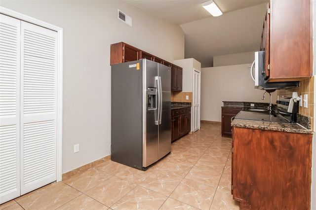 120 LAKEBREEZE CIRCLE, Lake Mary, FL 32746